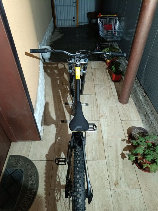 Nukeproof dissentl 275 comp downhill