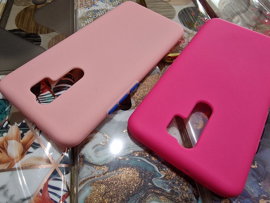 Xiaomi Redmi 9 гърбове