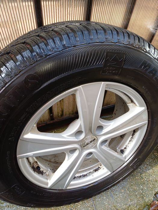 Roti aliaj  16 Zolli  215/ 70 R 16 T Semperit 17 zolli de iarna Mitsub