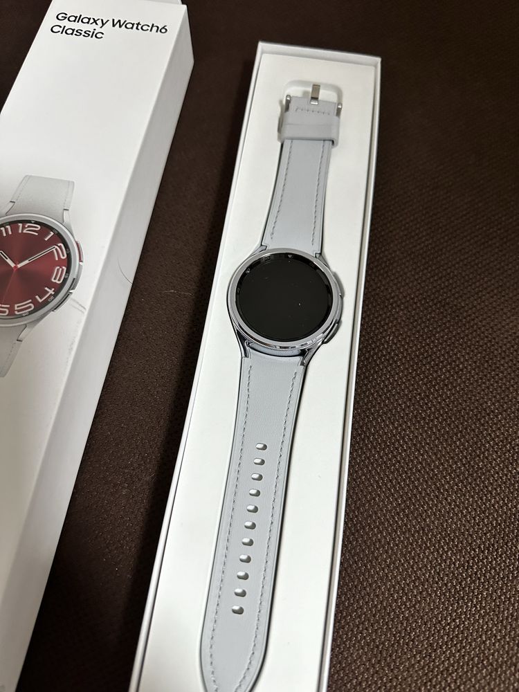 Samsung Galaxy Watch6 Classic 43 мм