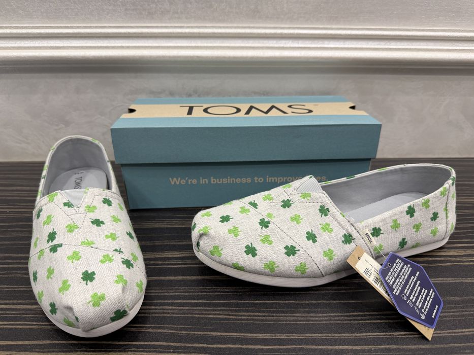 Продаю женскую обувь американского бренда TOMS