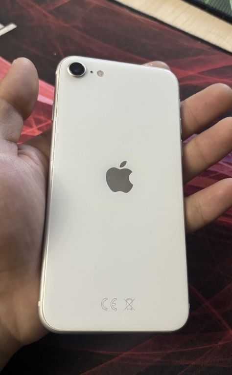 Iphone se (2 поколение)