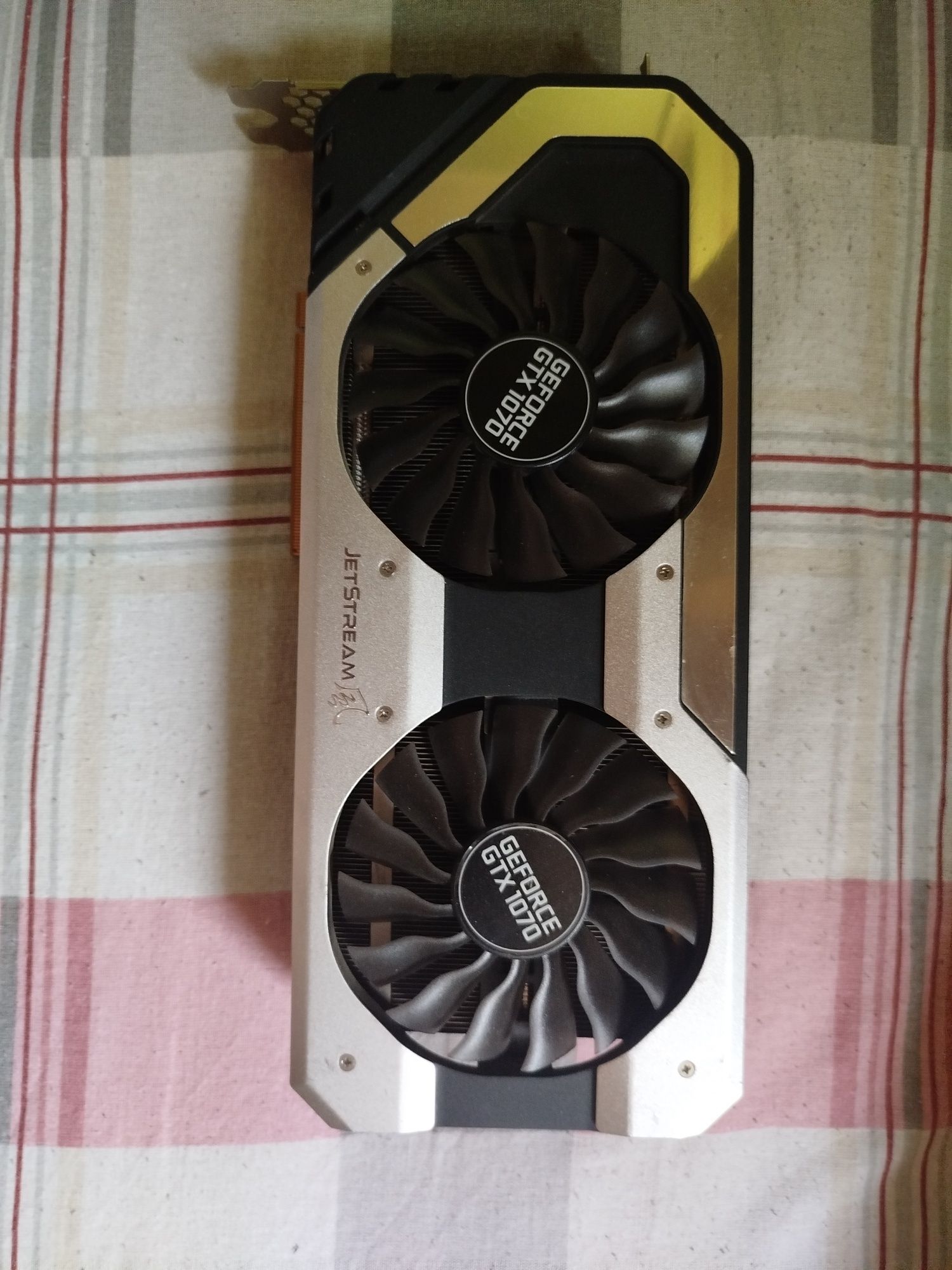 Видео карта GeForce GTX 1070