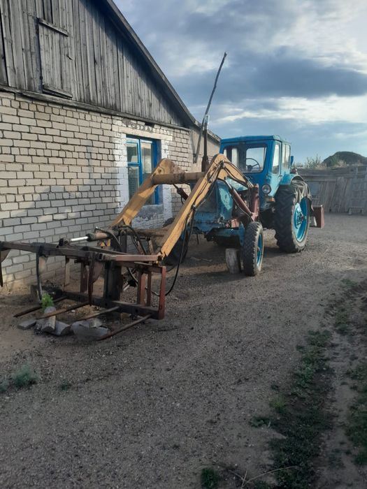 Продам трактор мтз