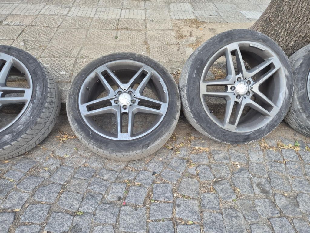 Джанти с гуми 20 цола AMG Мерцедес