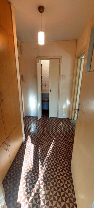 Vand Apartament decomandat cu 2 camere zona Podgoria