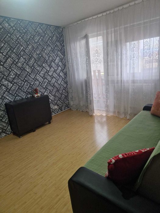 Inchiriez apartament 2 camere central Deva pet friendly