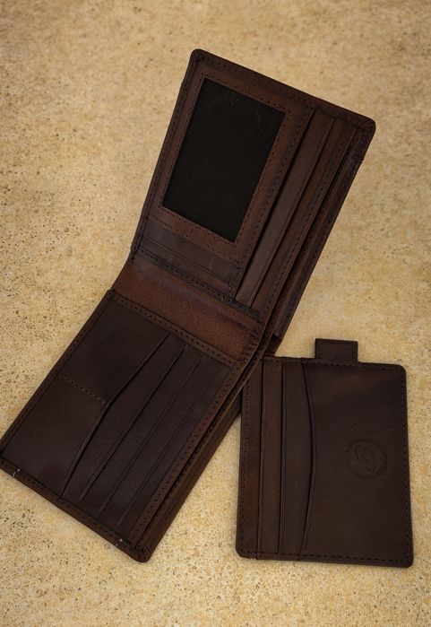 Portofel din piele naturală nou