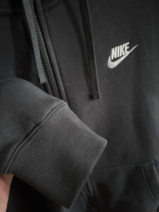 Суичер Nike нов!