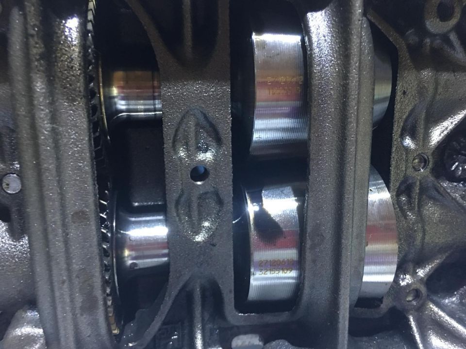 Pompa Ulei cu Balansoare Audi A3 8P 2.0TDI CBAA CBAB CBBB CFFA 2003-2012 Cod 03L103537 03L103535
