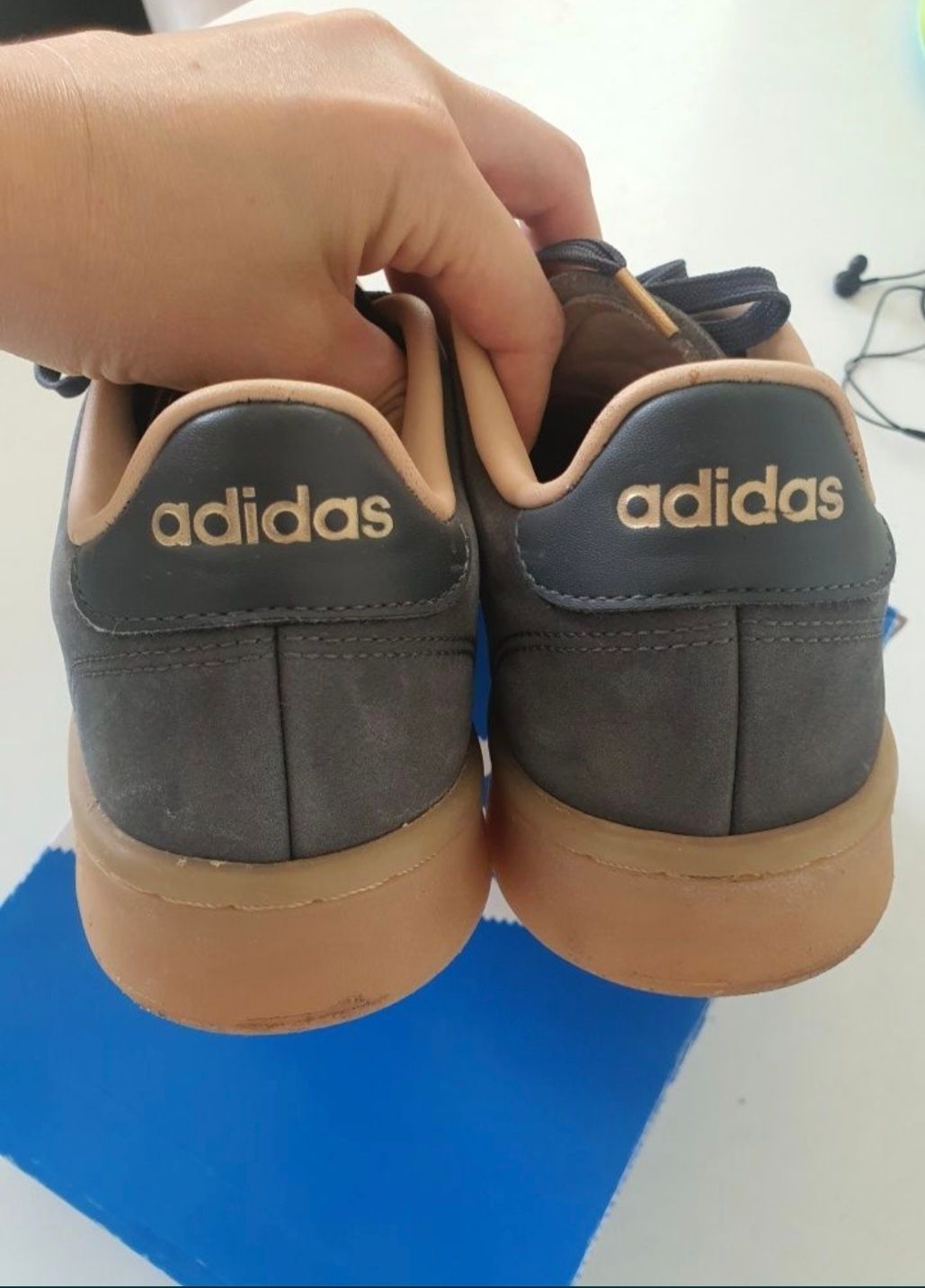 Adidas обувки номер 41