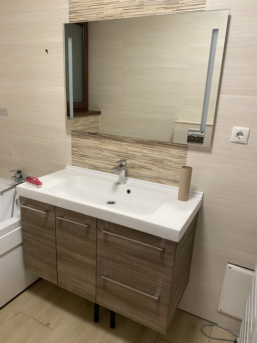 Mobilier baie + masina de spalat