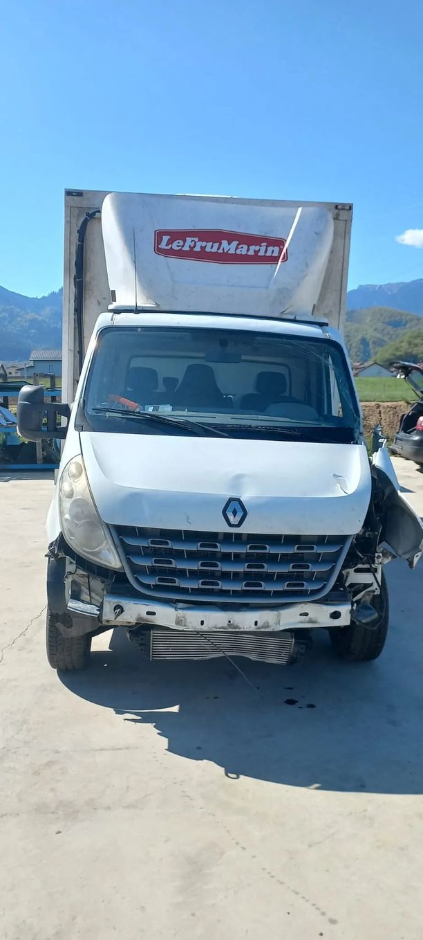 Dezmembram Renault Master III 2.3 DCI M9T 680