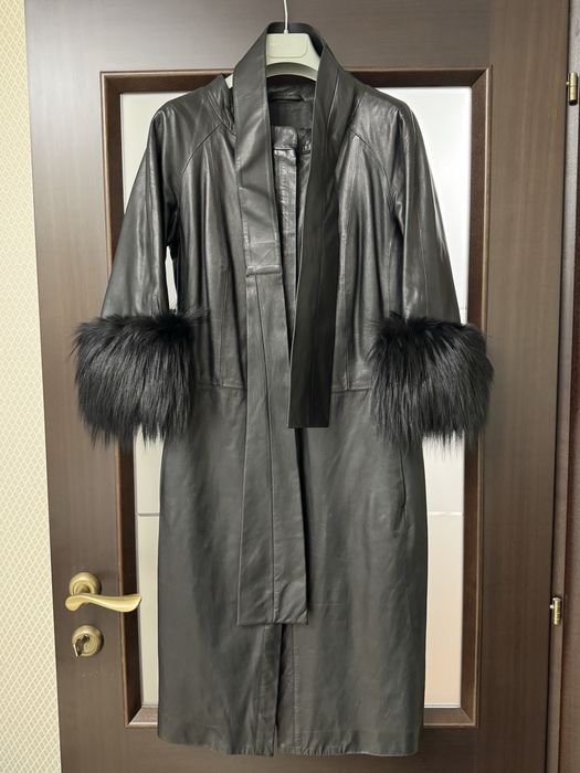 Плащ кожаный с мехом