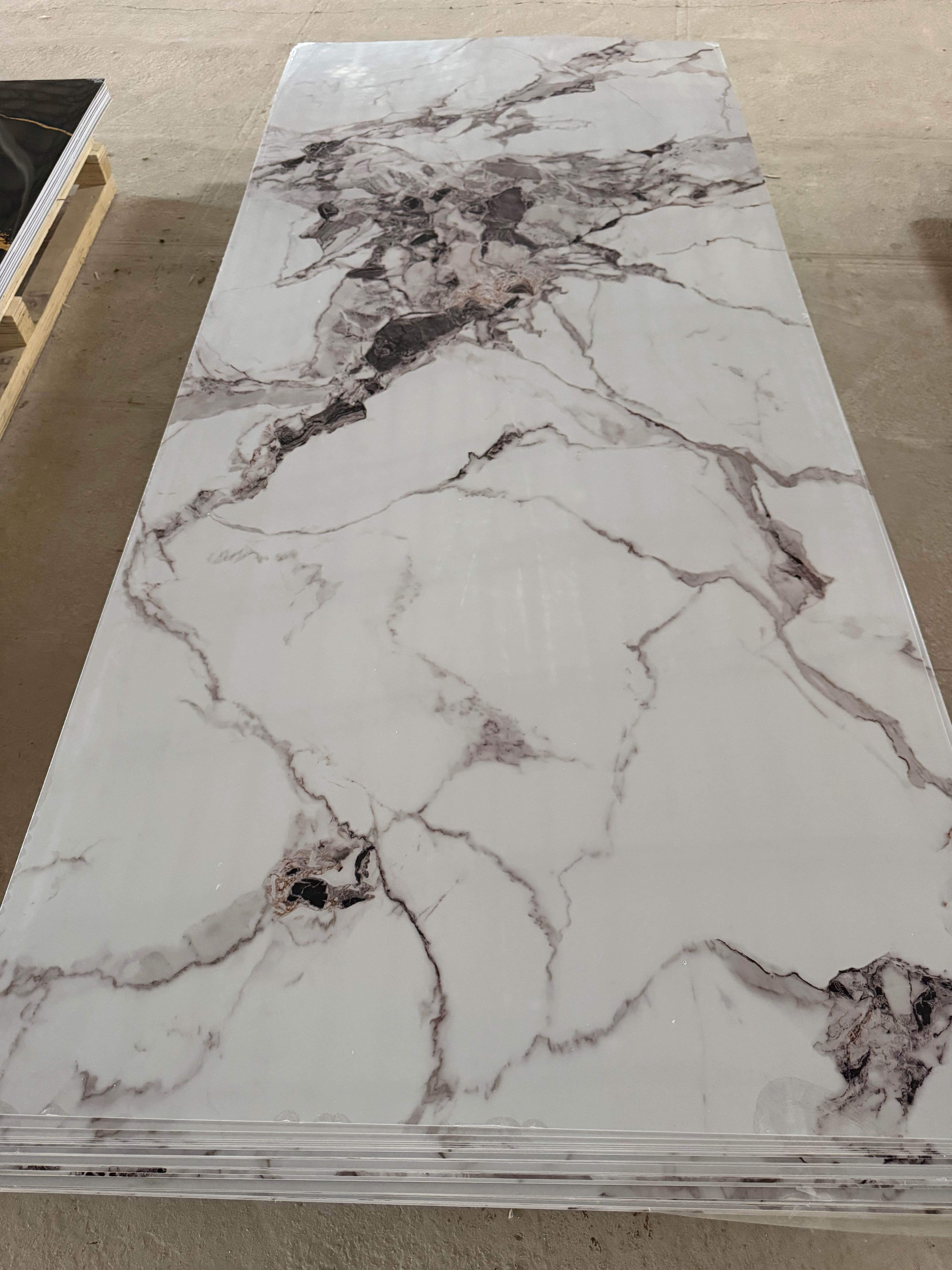 Декор панель из пвх от производителя DecoFloor в Самарканде.