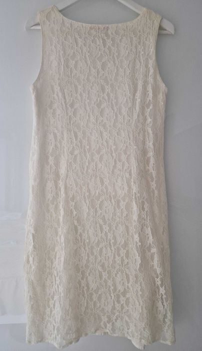 Rochie dantelă căptușită