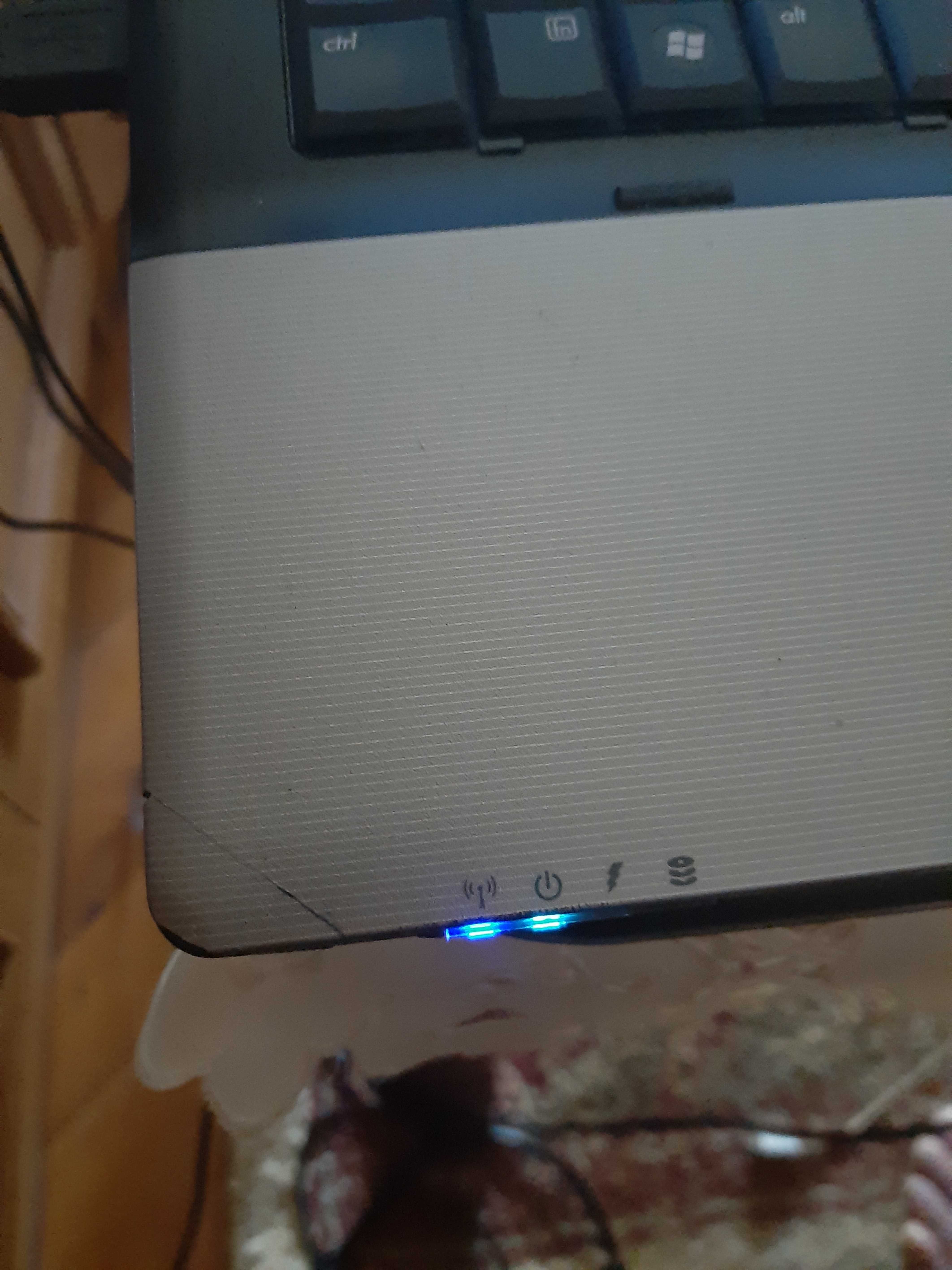 Laptop hp 7630b folosit stare buna de functionare