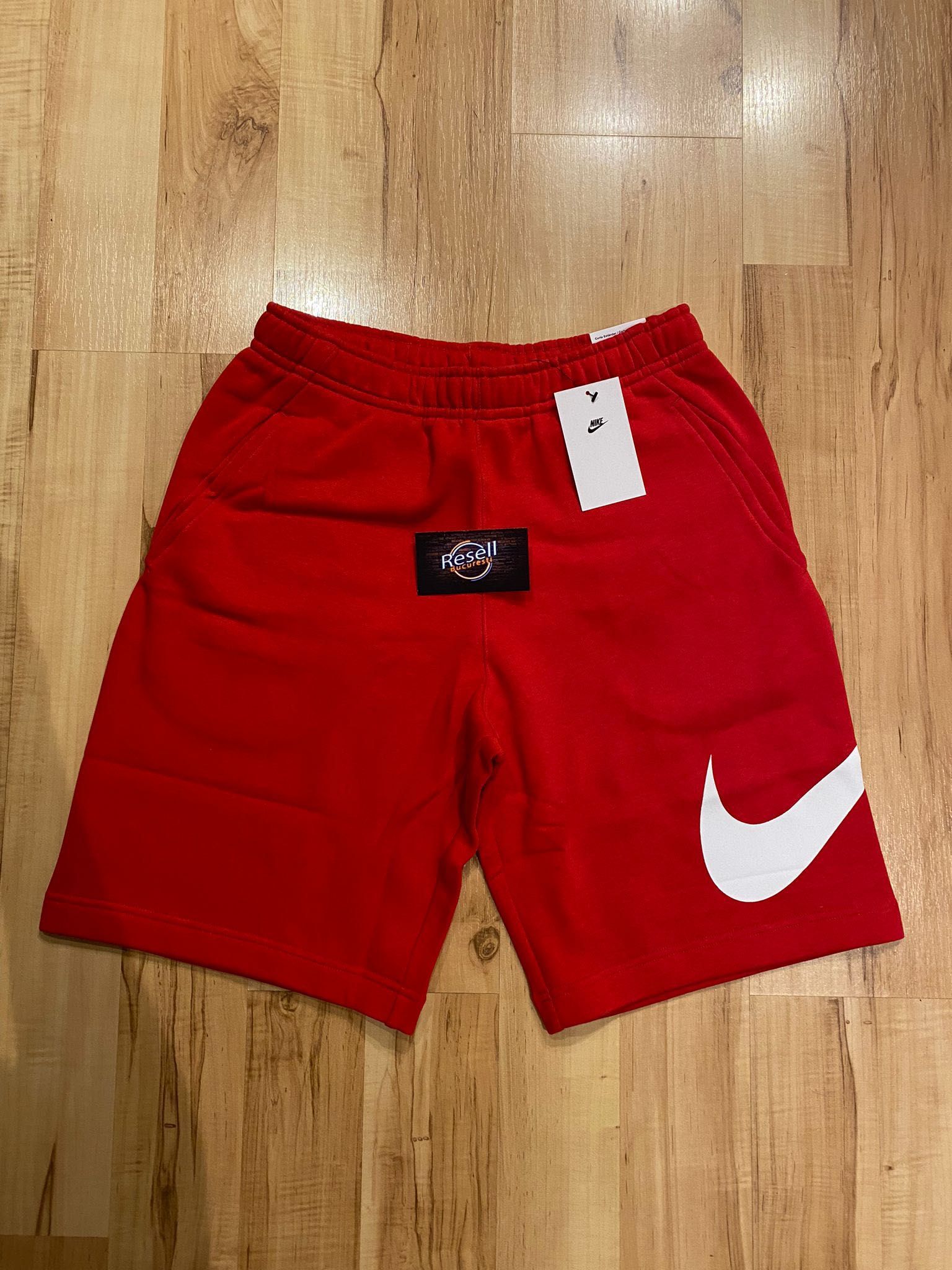 Pantaloni scurti nike