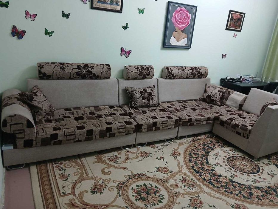 Продается уголок и диван