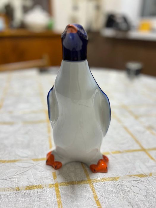 Продам  два графина