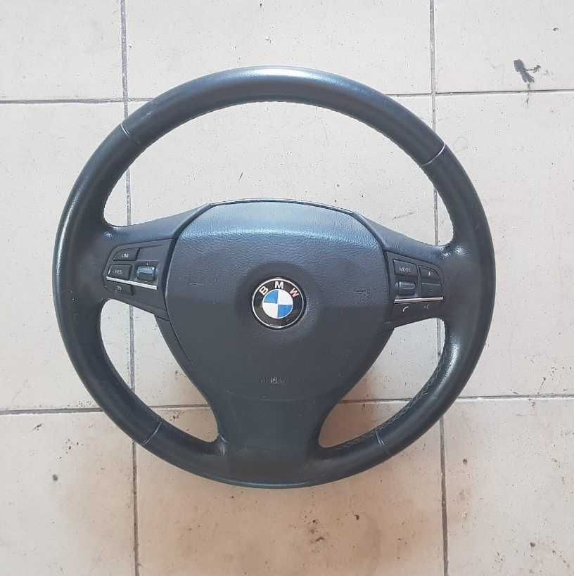 Scaune banchete Interior piele Volan airbag Plafon lampa BMW F10