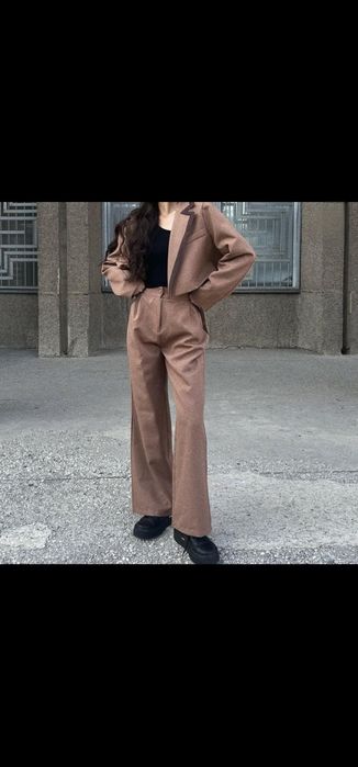 Двойка: брюки + пиджак