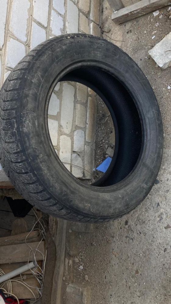 Продам автошины 235/60 R 18. Две пары