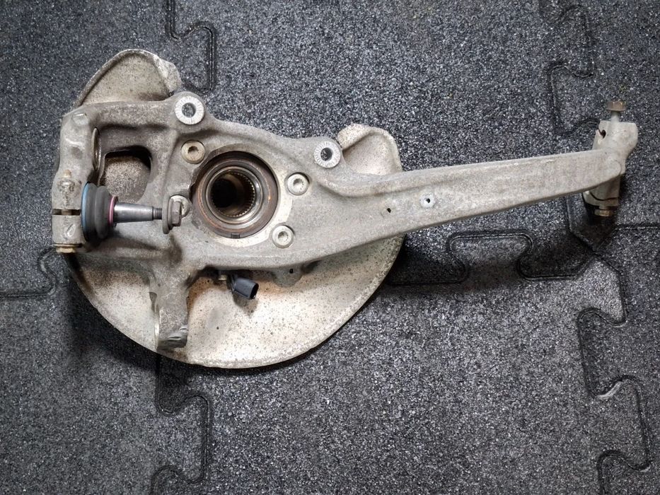 Fuzeta stanga fata AUDI A4 IV Avant 8K5, B8 2007 - 20152.0 TDI CAGA, C