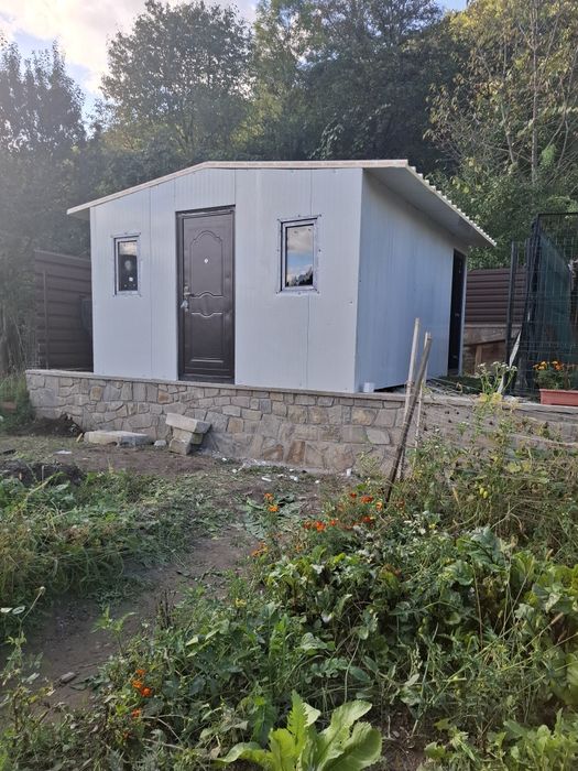 Vând și fac magazie și garaje etc