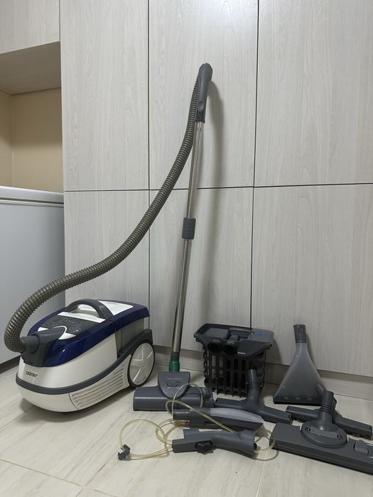 Пылесос Zelmer Aquawelt 1600 с аквафильтром и турбощёткой