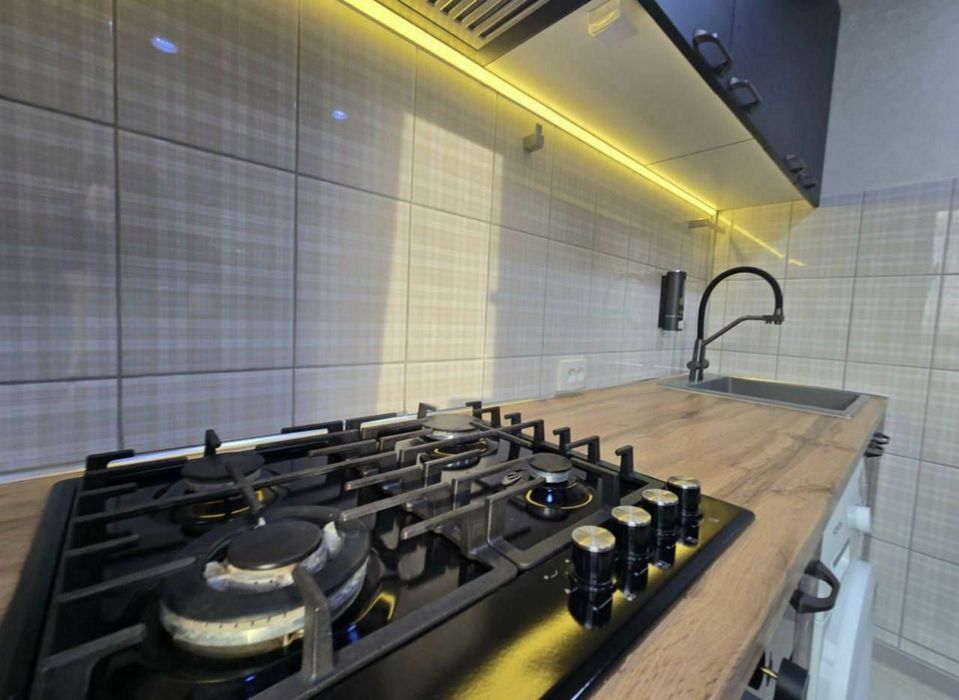 Фархадский базар 3/4/4 евро рем Чиланзар 13 квартал квартира продаётся