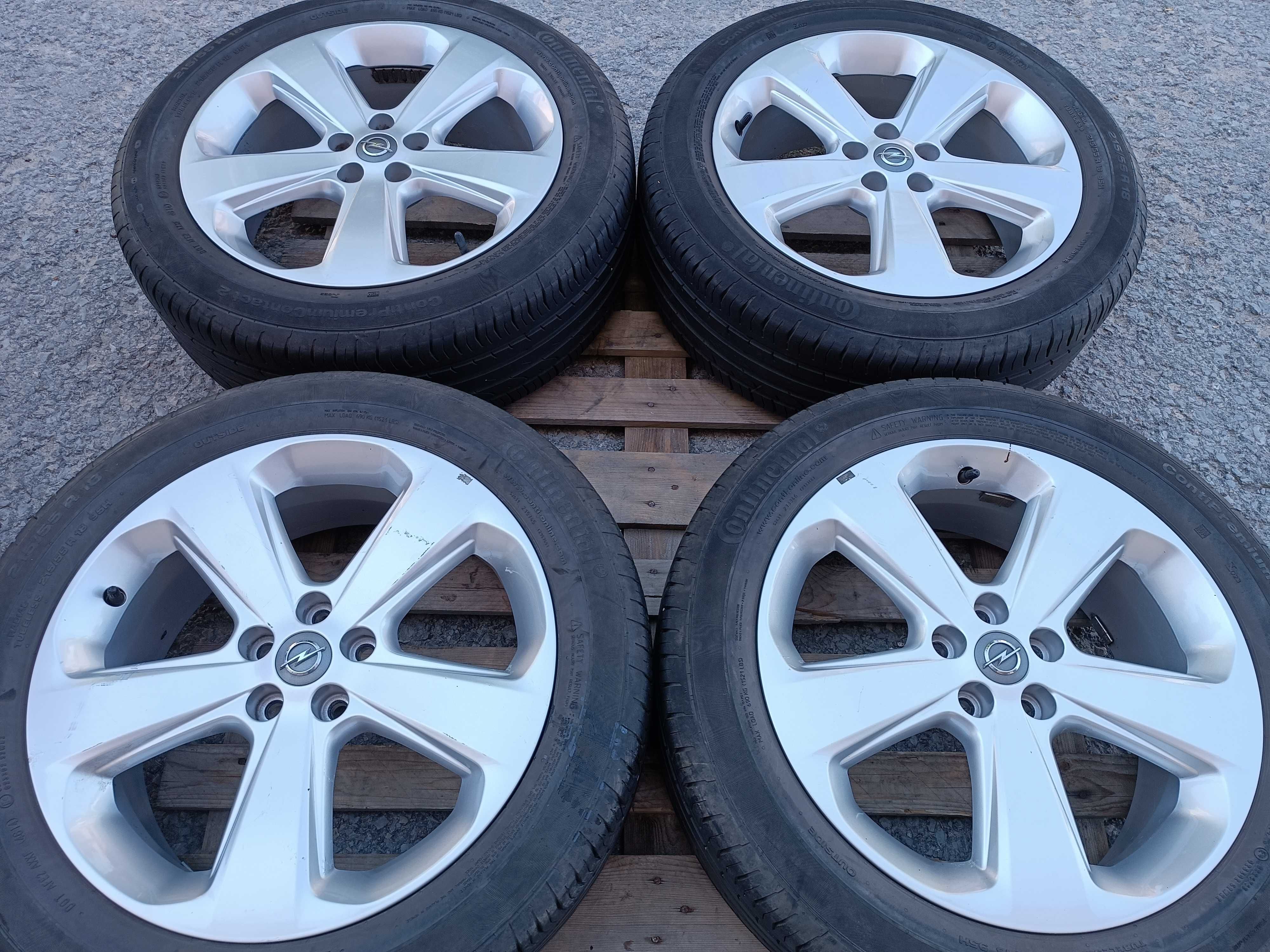 Лети джанти 18ки 5х105 Opel + летни гуми 215/55/18 Continental