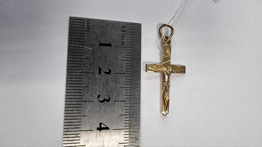 ***ТОП ЦЕНА*** Златен кръст 2.56гр. 14К