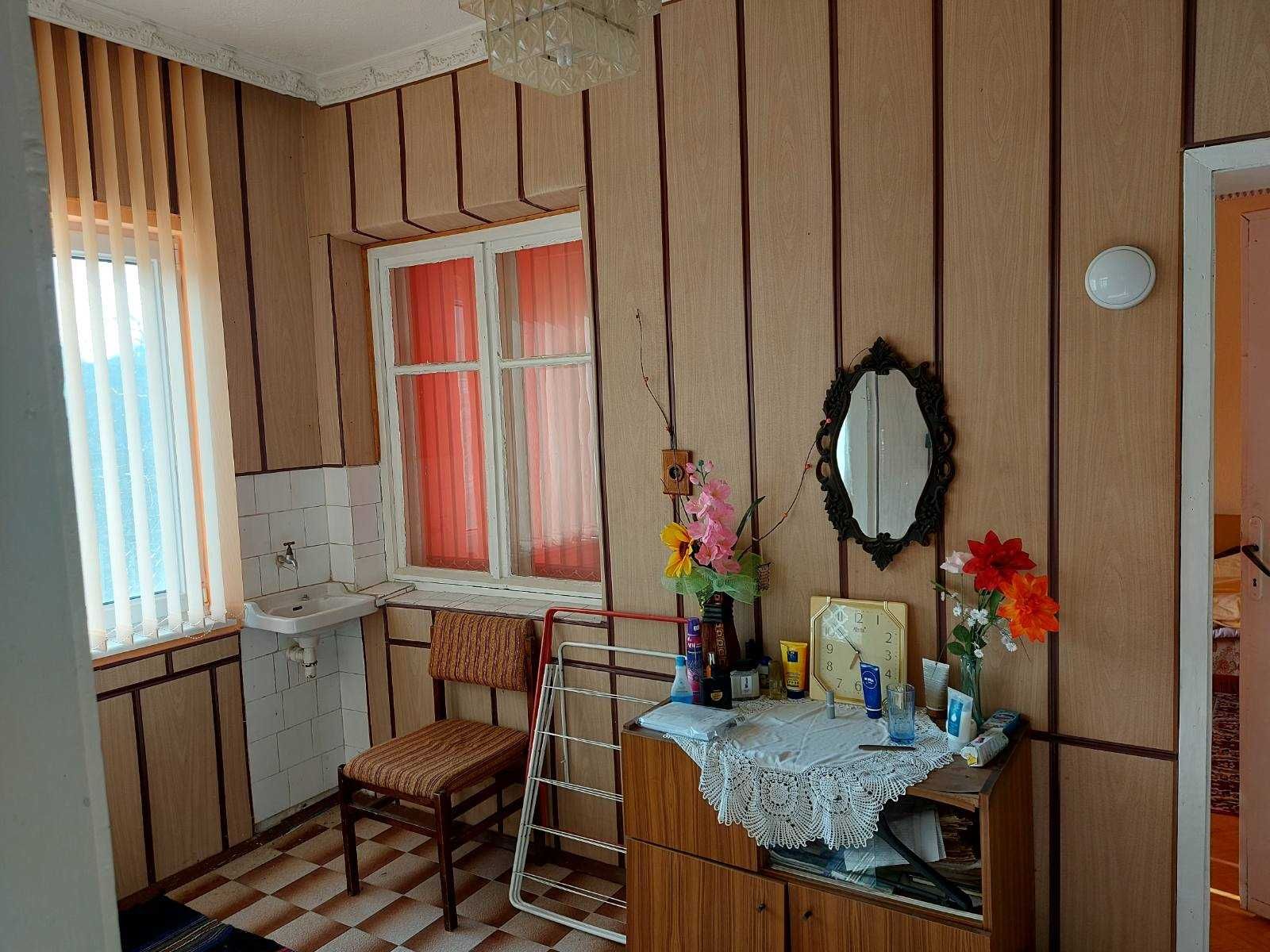 Продавам къща в с.Главан област Стара Загора, община Гълъбово.