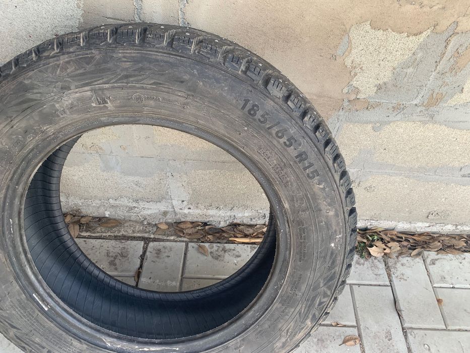 Продается Зимняя резина 185/65R15 Autograph Ice 9 92T Ikon