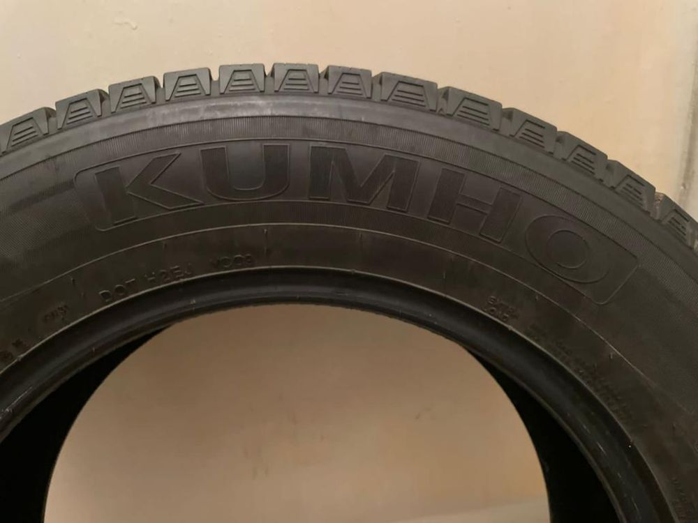 Продам шины 3шт в отличном состояний Kumho