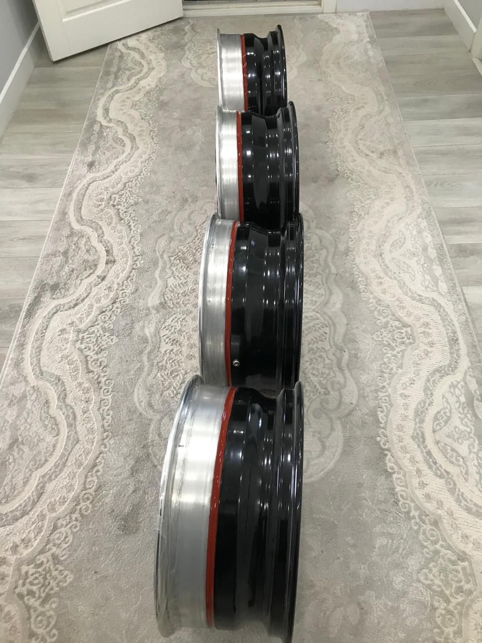 Продам Диски r 18