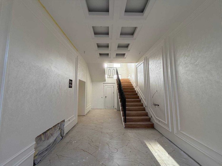 HASHAMATLI 3 QAVATL qilib qurilgan hovli sotiladi