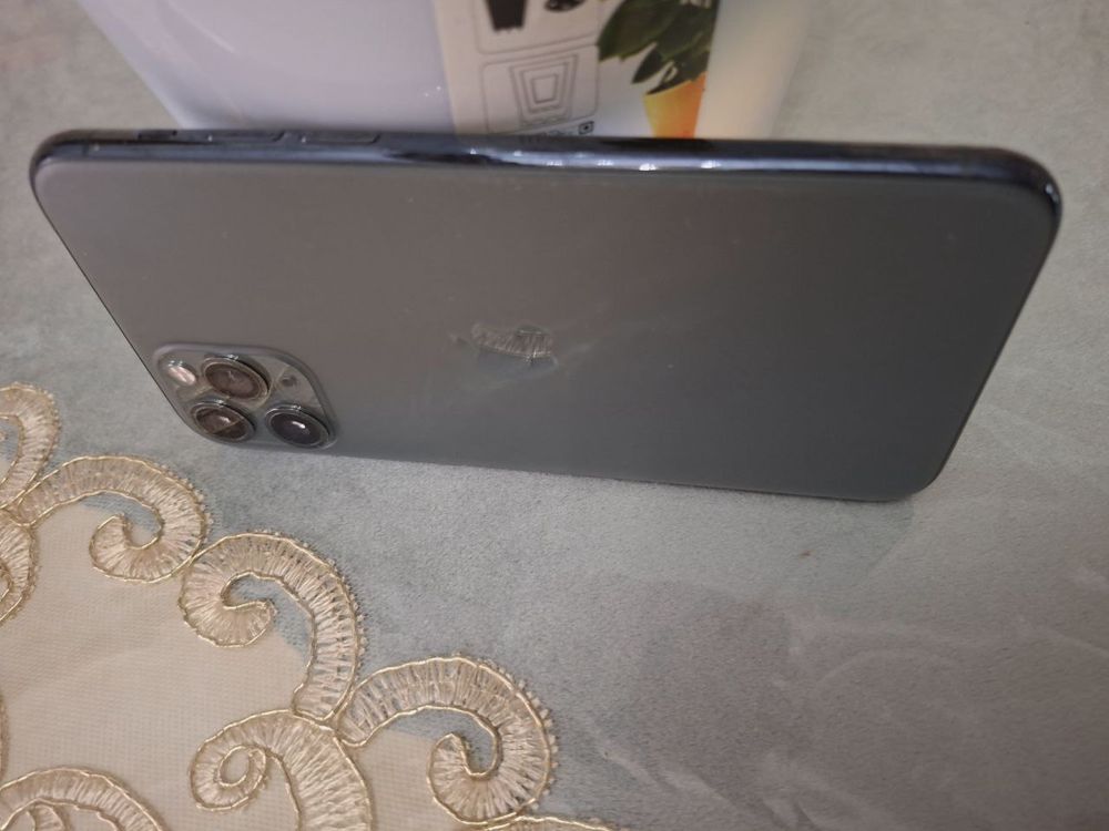 Срочно продаётся iphone 11 pro