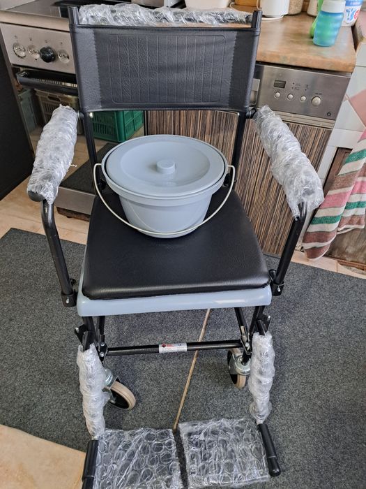 Комбиниран стол за тоалет и баня.Стол за тоалетна.Стол за баня.