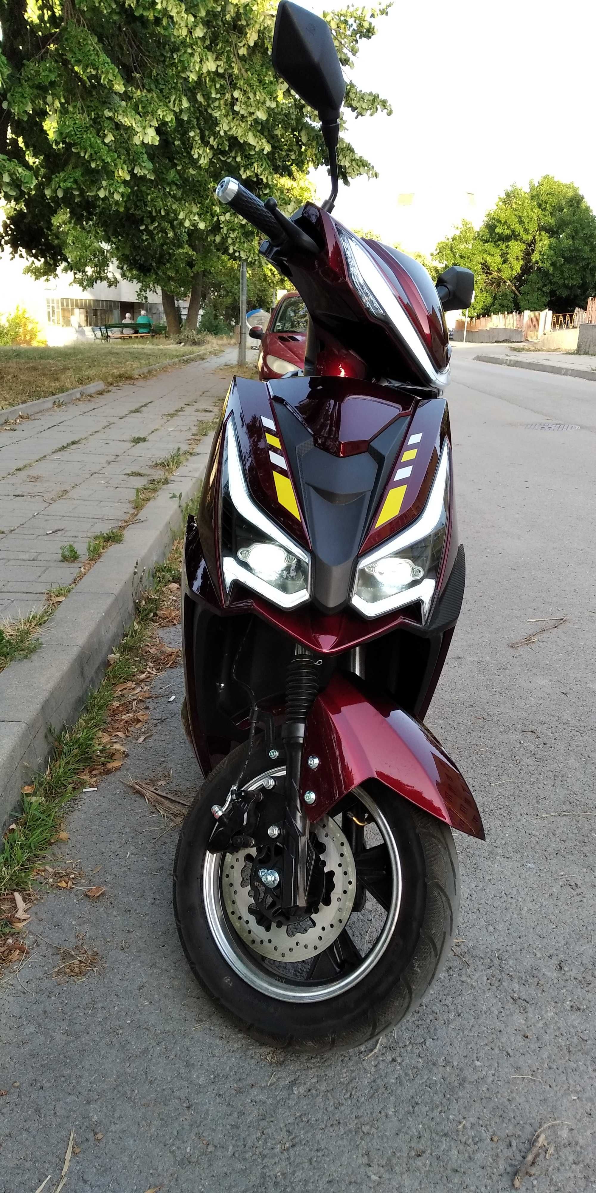 Електрически скутер MBH Moto S6B Prime 72V 3000W