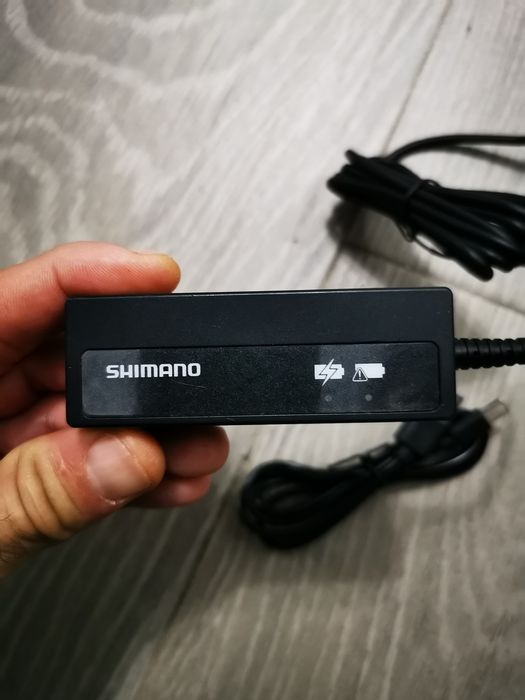 Încărcător charger baterie bicicleta cursiera Shimano Di2 11-12 Speed