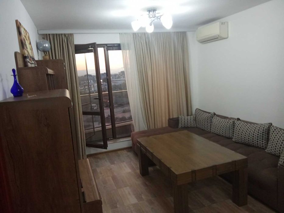 Двустаен апартамент в Христо Смирненски