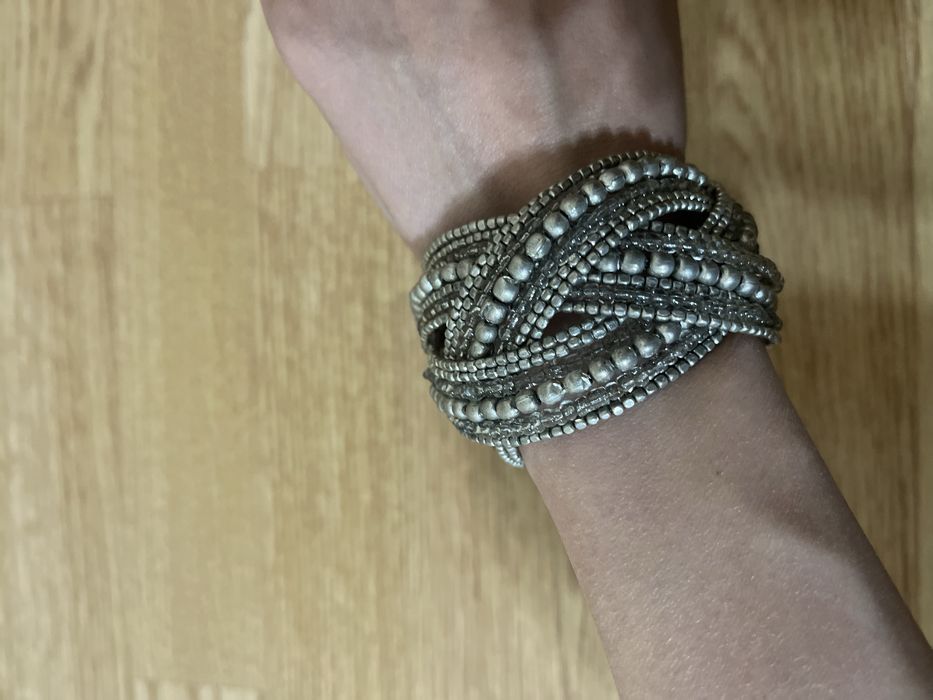 Браслет в серебряном цвете