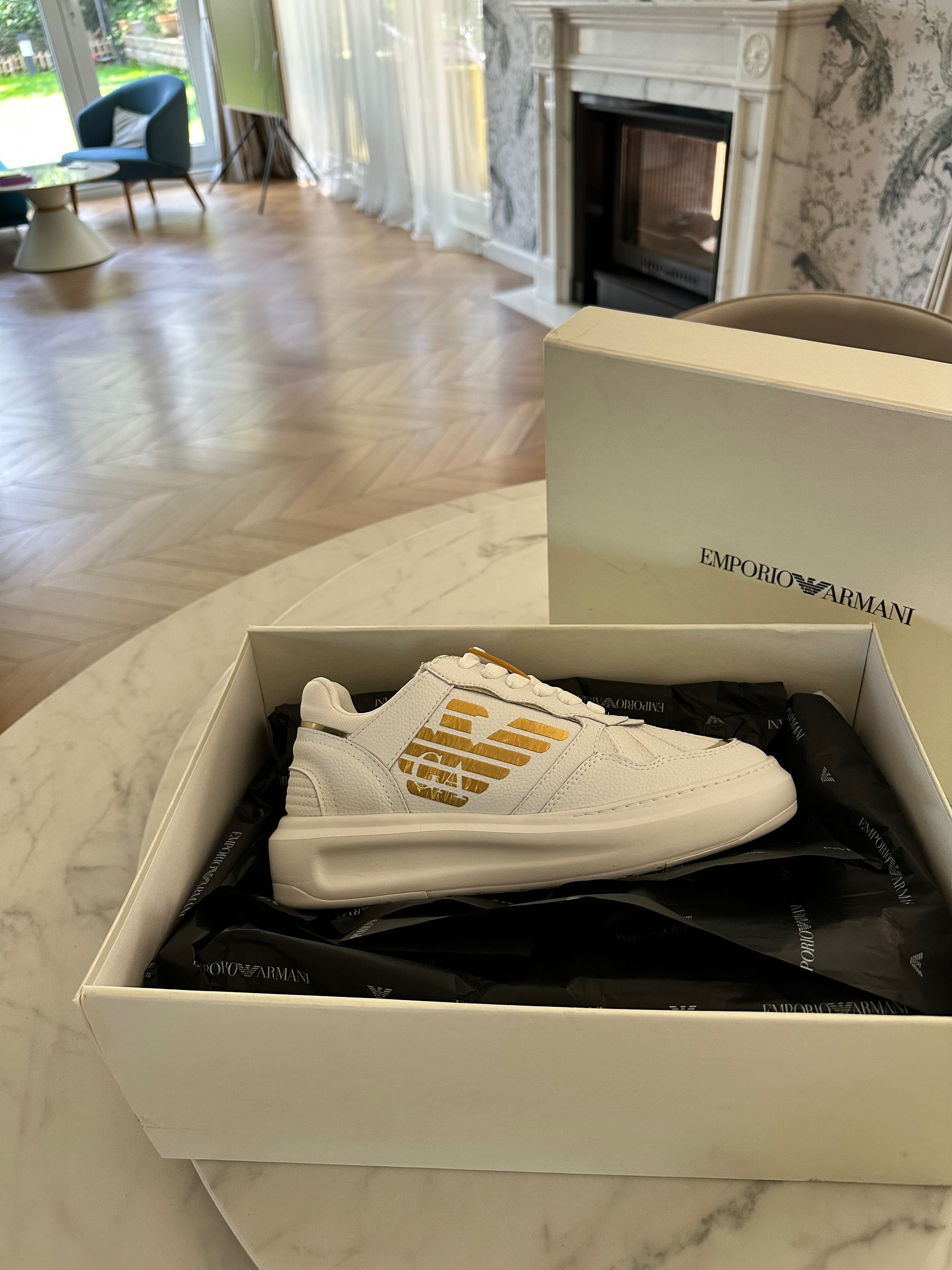 Чисто нови маратонки Emporio Armani, номер 37