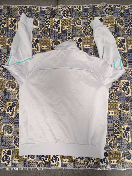 Puma MERCEDES AMG PETRONAS''оригинално мъжко горнище ХЛ размер