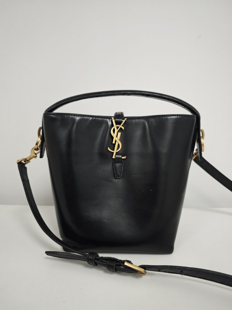 Кожена чанта YSL
