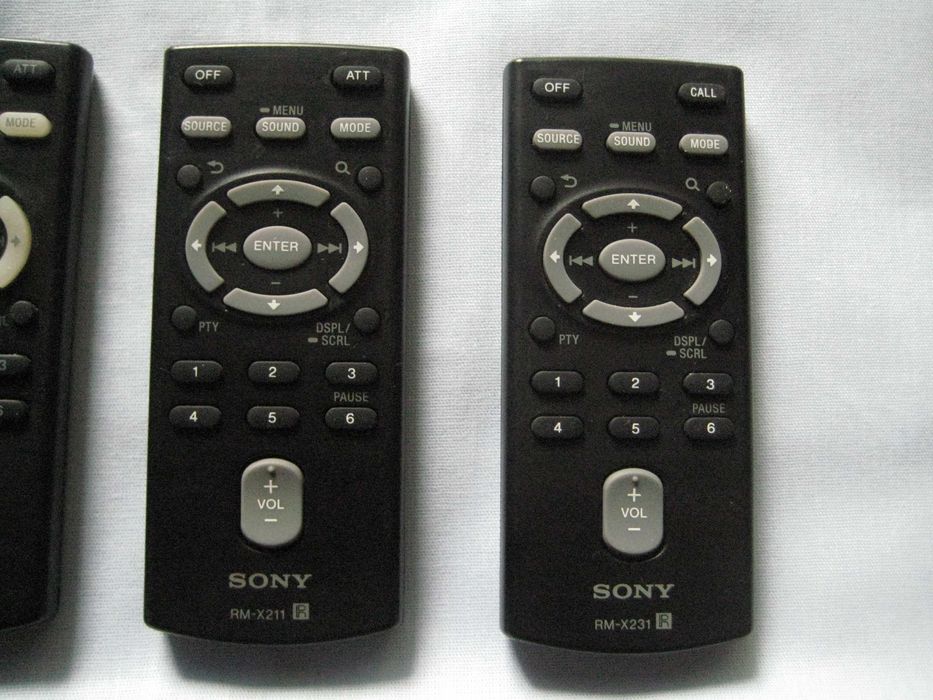 Продавам дистанционни за авто CD Sony и други