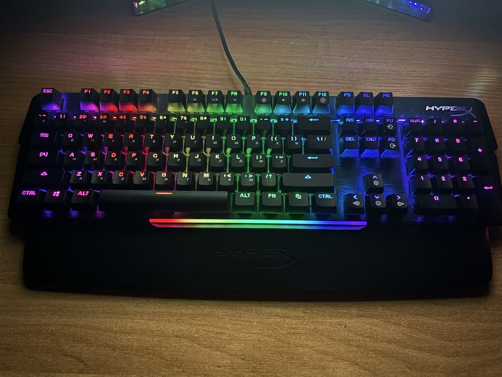 Игровая клавиатура HyperX