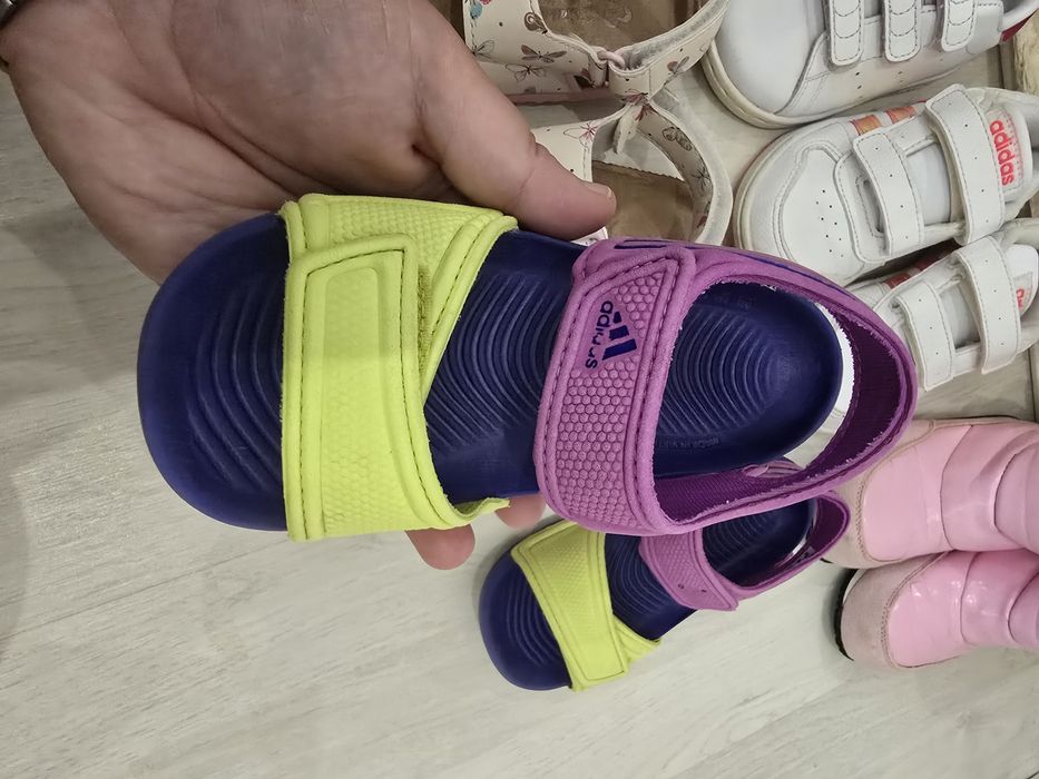 Адидас сандали 26н